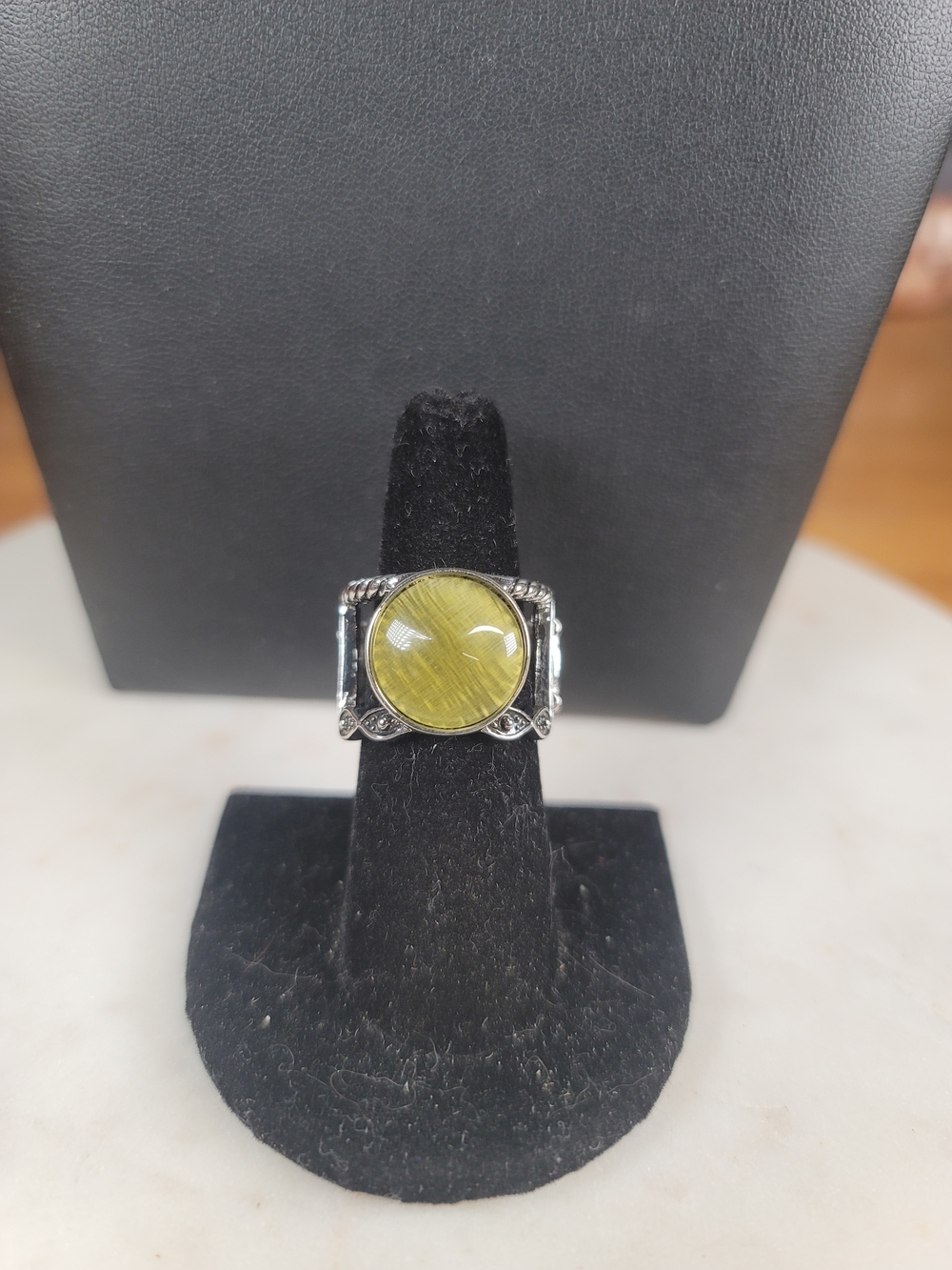 paparazzi Olive Green Cat's Eye Cabochon Silver-Tone Statement Ring